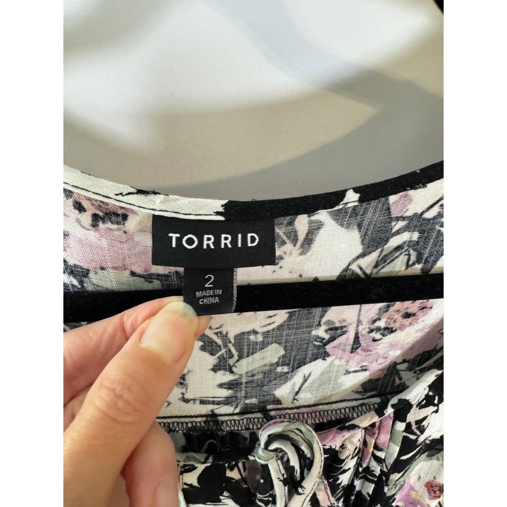 Torrid Floral Swiss Dot Midi Dress Black Pink Whimsigoth Boho Pockets Size 2XL - Picture 2 of 9